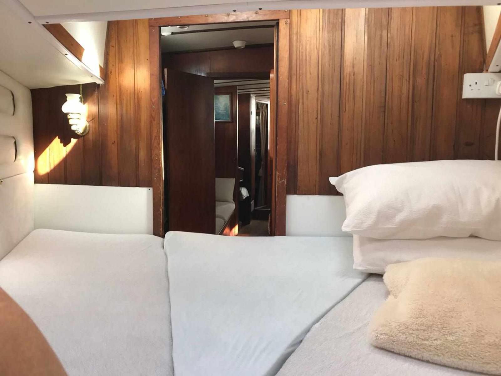 Marina Oasis, Your Boatel Puerto Calero Ngoại thất bức ảnh